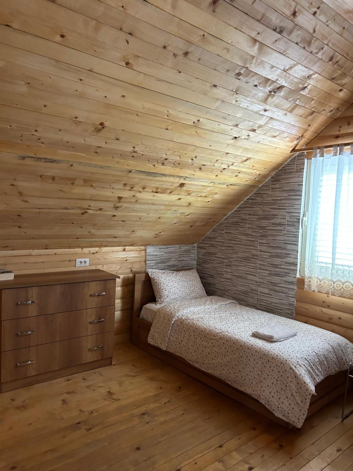 Vita Guesthouse Bajram Curri Dış mekan fotoğraf
