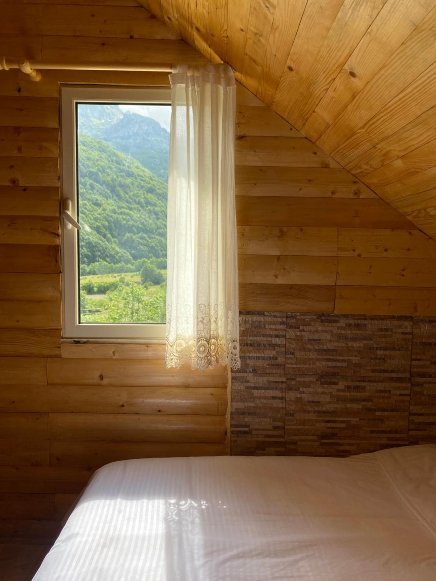 Vita Guesthouse Bajram Curri Dış mekan fotoğraf