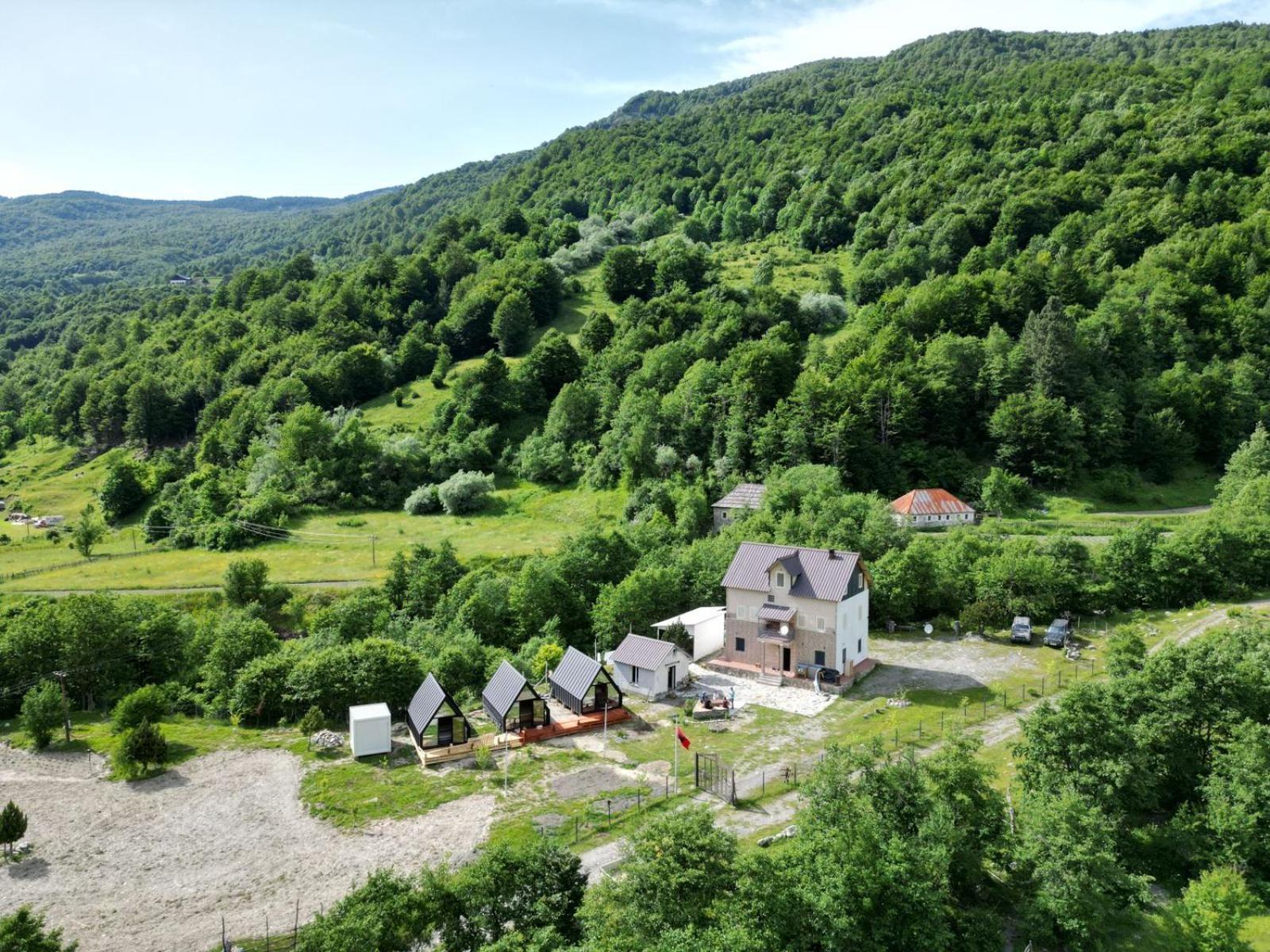 Vita Guesthouse Bajram Curri Dış mekan fotoğraf